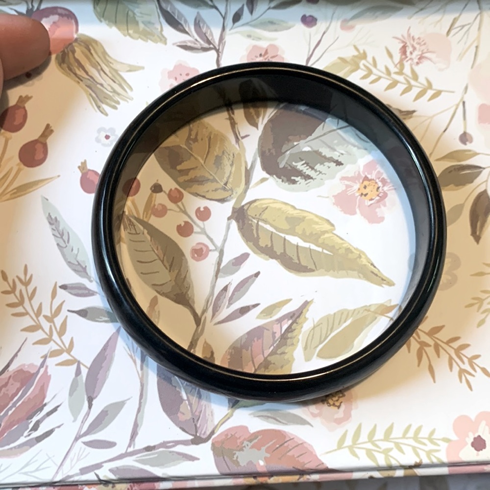 Stone bangle bracelet